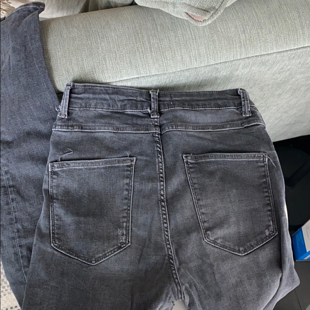 Zara High-Rise Distressed Skinny Jeans - Picture 4 of 5